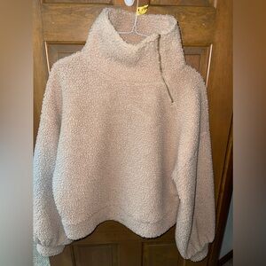 Express Sherpa Pullover